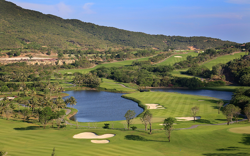 Sân-Golf-Vinpearl-Nha-Trang-booking