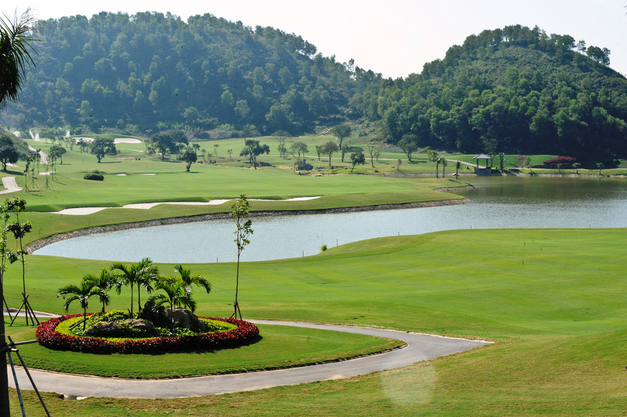 bang-gia-dich-vu-san-golf-hoang-gia-ninh-binh-royal-golf-club-cap-nhat-moi-nhat-nam-2020